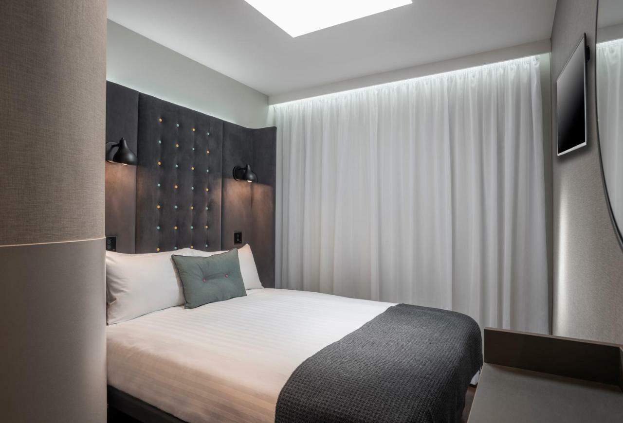 Point A Kensington Olympia Hotel London Exterior photo